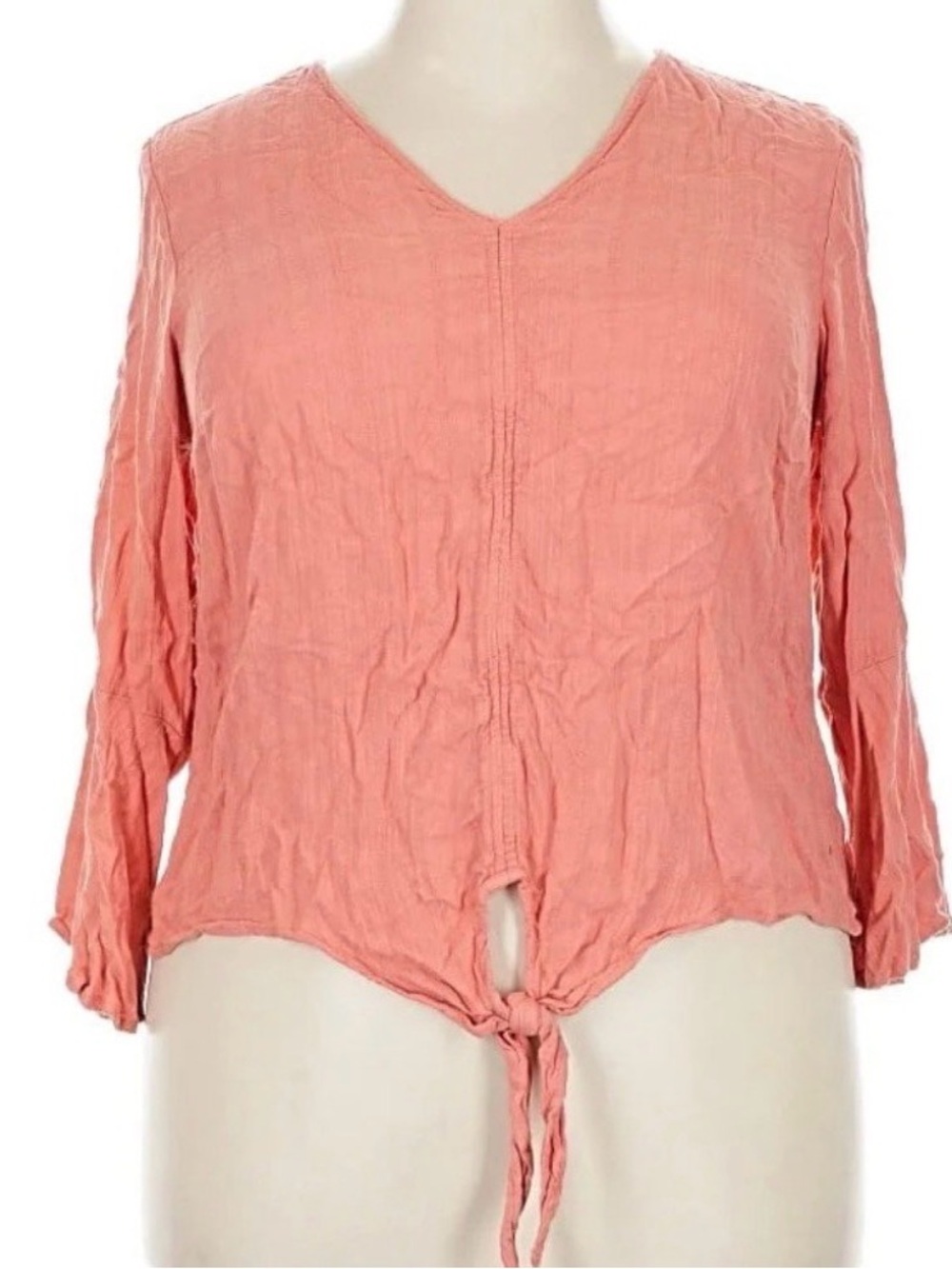torrid coral 100% Rayon Textured V-neck tie-front top Size 1/1 XL